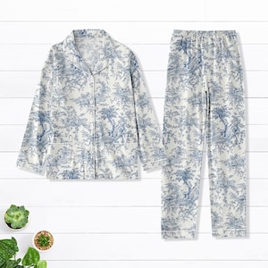 Toile De Jouy Pajama Set Women, Blue White Vintage Pajamas, Button Up Long Sleeve Sleepwear, Classic Elegant Nightwear