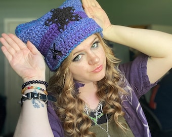 Purple cat beanie with star patch