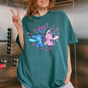 Stitch and Angel love you graphic Comfort Colors t-shirt, pastel cartoon tee, kawaii couple shirt, cute valentines day tshirt bild 3