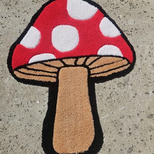 Custom Handmade Mushroom Rug – Whimsical Tufted Rug, Nature-Inspired Boho Decor, Fairycore & Cottagecore Aesthetic, Unique Wall Art