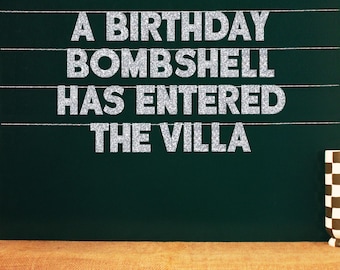 Una bomba di compleanno è entrata nella villa / 20 opzioni di colore