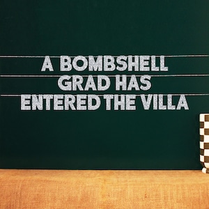 En bombshell-student har kommit in i villan | Examensfestbanderoll | Present till student | 20 färgalternativ