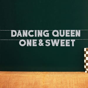 Insegna per la festa del primo compleanno di Dance Queen: UNO e dolce, 20 colori