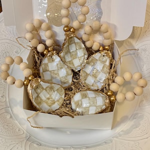 Checkered Oyster Shell Napkin Rings