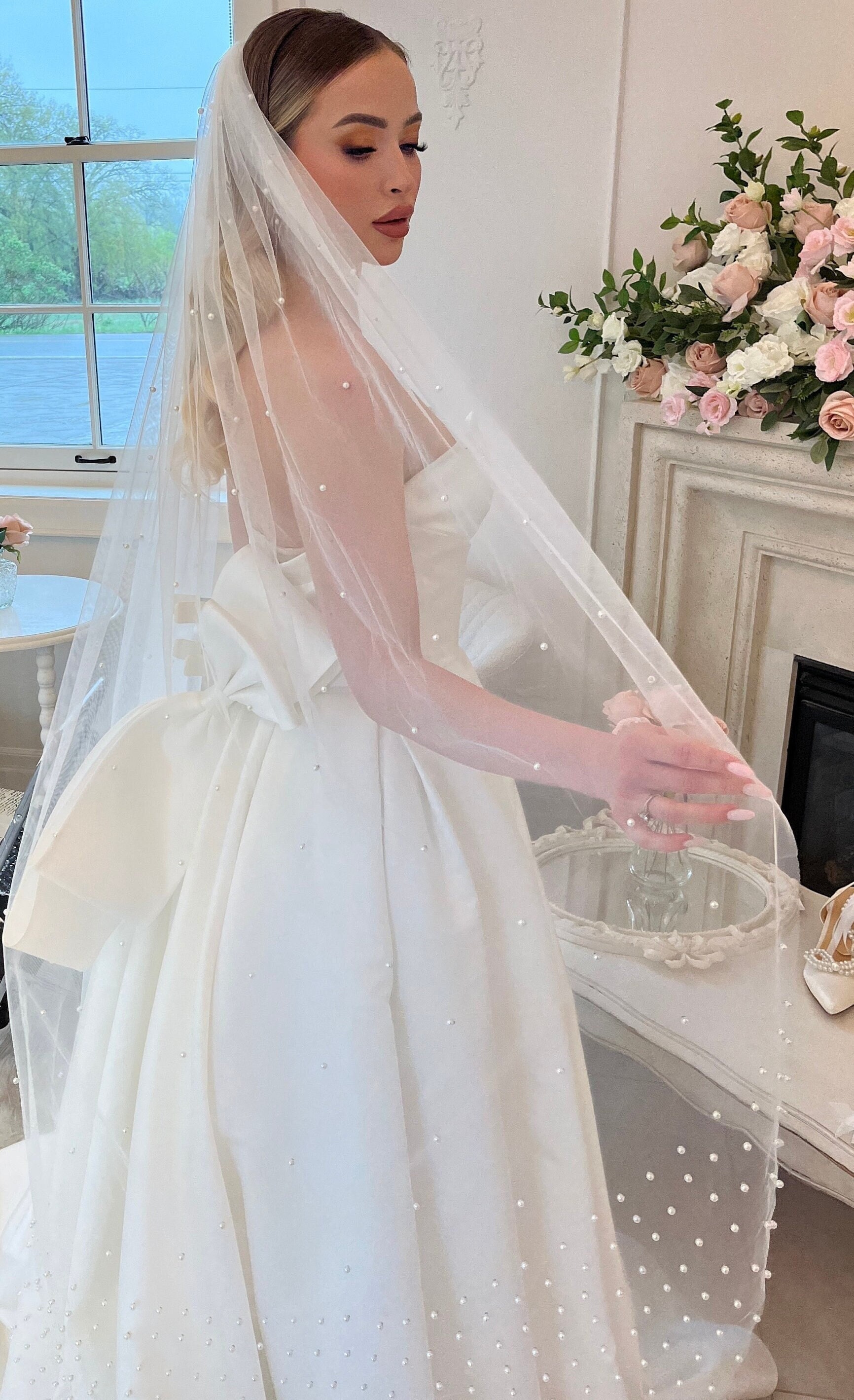 Bel Aire Bridal Knee Length Ivory Veil with Blusher Knee Length Veil With Blusher - Etsy main image 3