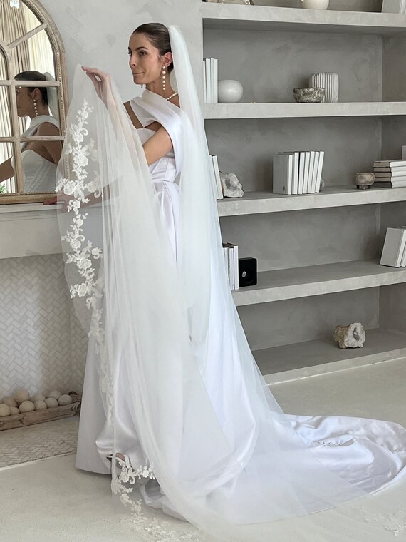 3M Cathedral Length White Bridal Veil with Lace Edge 1 Pc Cathedral Length 3M Mantilla Wedding Veil Delicate Lace  main image 4