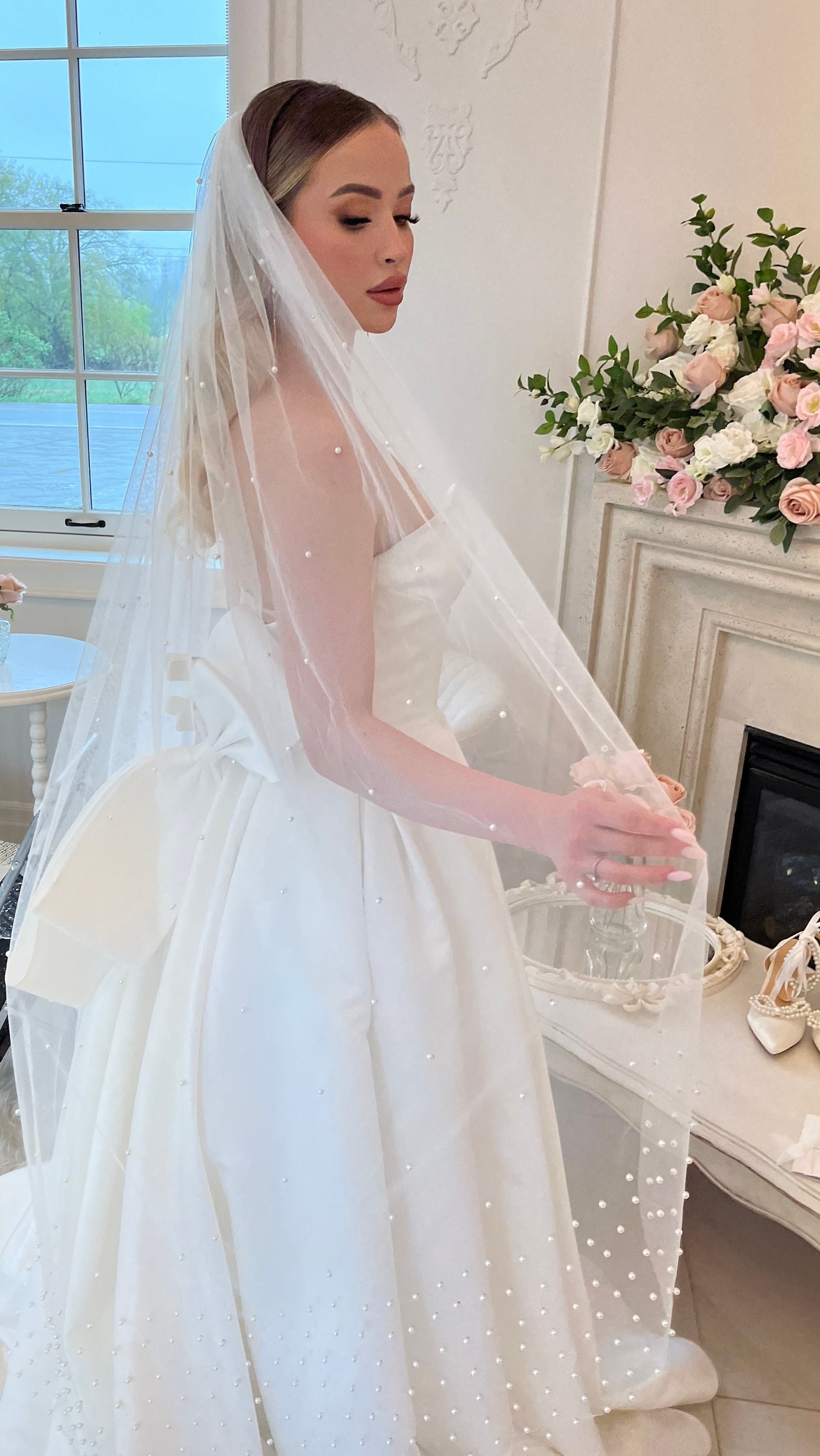 Ivory Pearl Bridal Veil, Knee Length Waltz Veil (1.5M) - Etsy