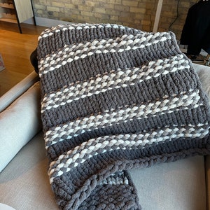 Chunky Knit Throw Blanket, Shades of Gray