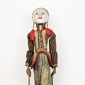 Wayang Golek rod puppet vintage wooden doll with stand 24&quot; tall Sunda Culture West Java Indonesia