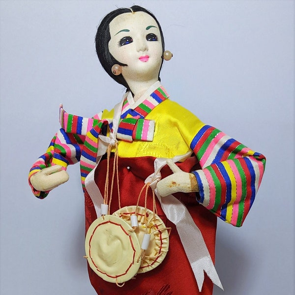 Hanbok, poupée coréenne, batteur à main, musicien, interprète, figure d'avant les années 1960, à Séoul