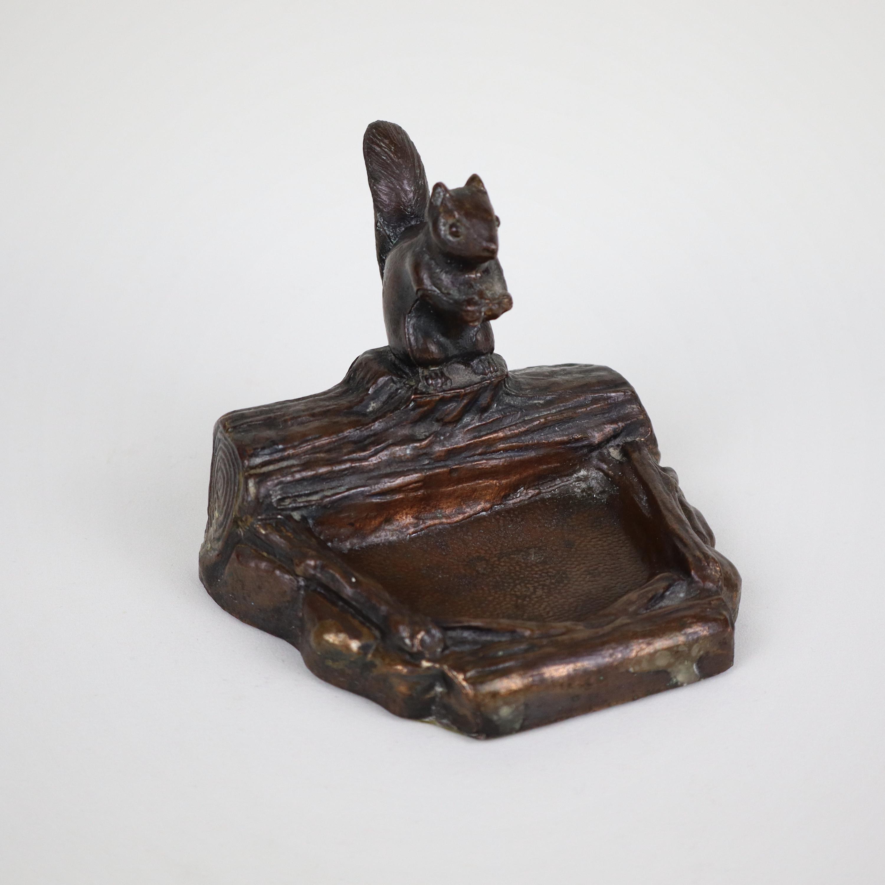 Squirrel ring holder best sale