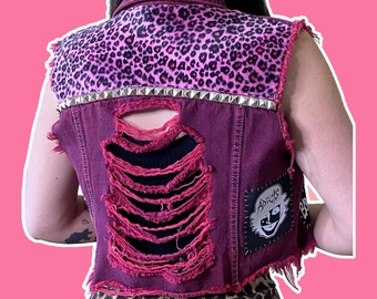 Chaleco de punk rock rosa DIY
