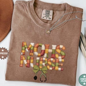 MOHS sjuksköterskeskjorta | Faux patchwork dermatologigåva | Komfortfärger 1717