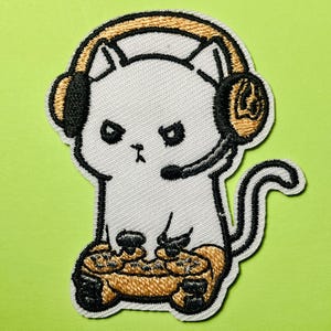 Écusson Chat Gamer en Colère, Badge Chat Gaming Amusant, Écusson Thermocollant Jeu Vidéo, Cadeau Gamer, Accessoire pour Amoureux des Chats, Écusson Veste Sac à Dos Denim