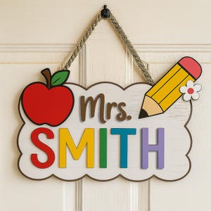 Personalized Teacher Name Welcome Sign,Apple Classroom Door Sign, 3D Teacher Door Sign,Back to School Hanging Gift,First Day of School Decor