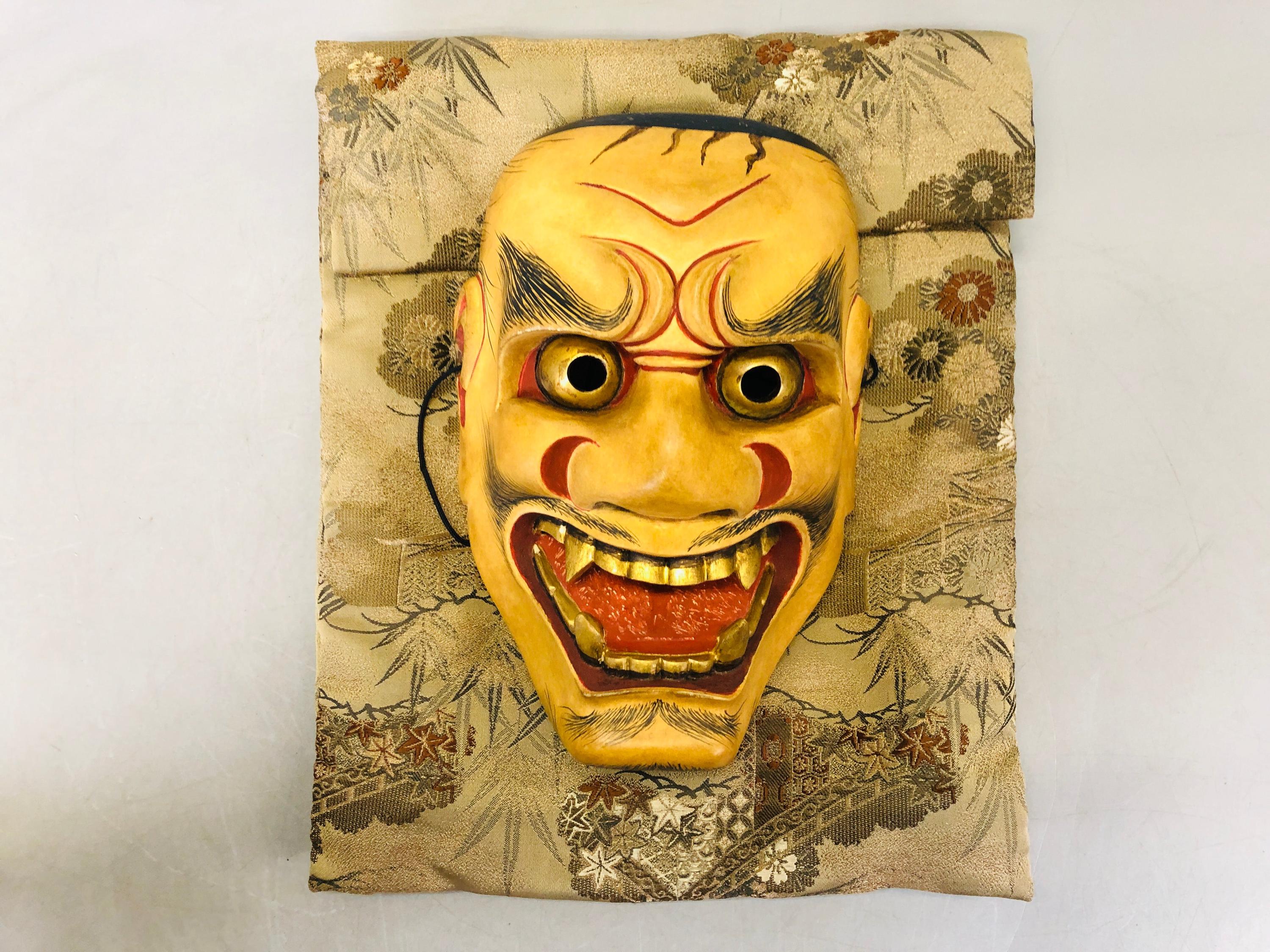 能面 木製 木彫り Y6792 [ビデオ] 能面 木彫り 獅子口 サイン入り 日本