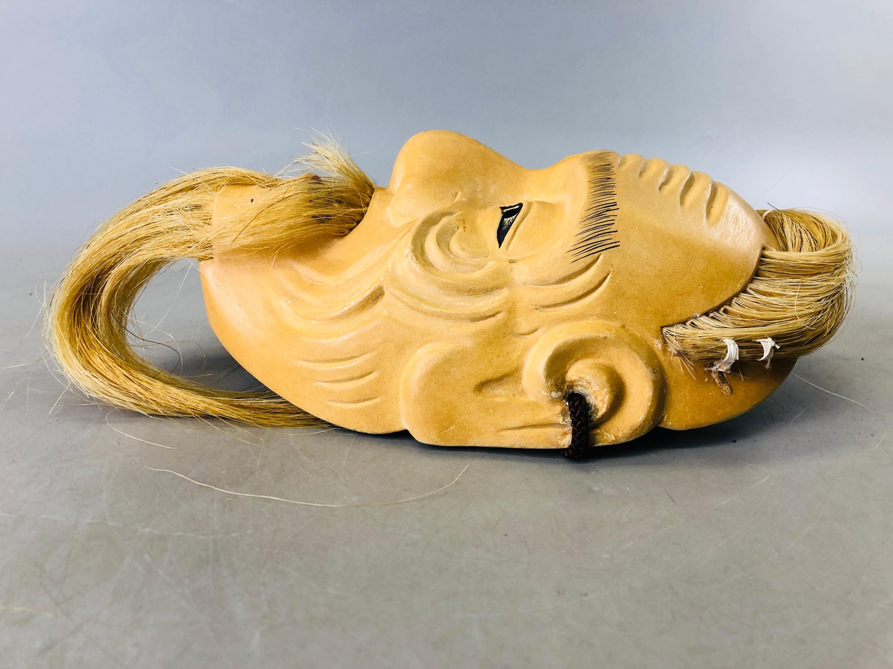 Y6741 [ビデオ] 能面 木彫り 志和上 サイン入り 日本製 アンティーク