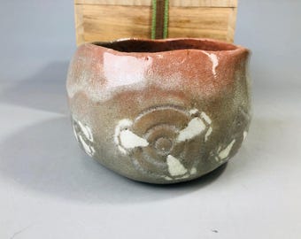 Y7183 茶碗 楽焼 銘入り 箱入り 日本製 アンティーク 茶道具 陶器