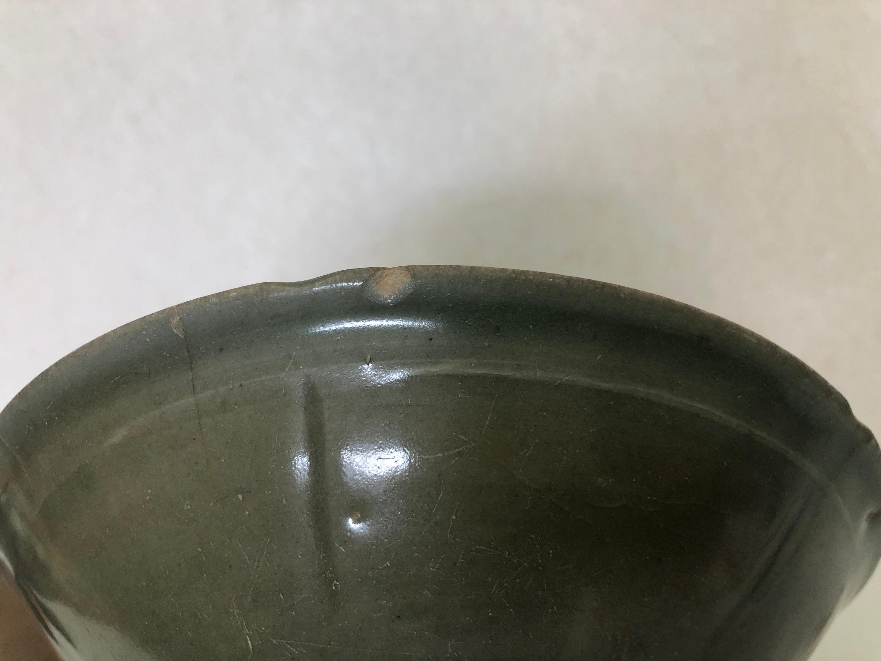 Y4105 茶碗 青磁 金継ぎ 箱入り 日本製 アンティーク 茶道 陶器 茶碗