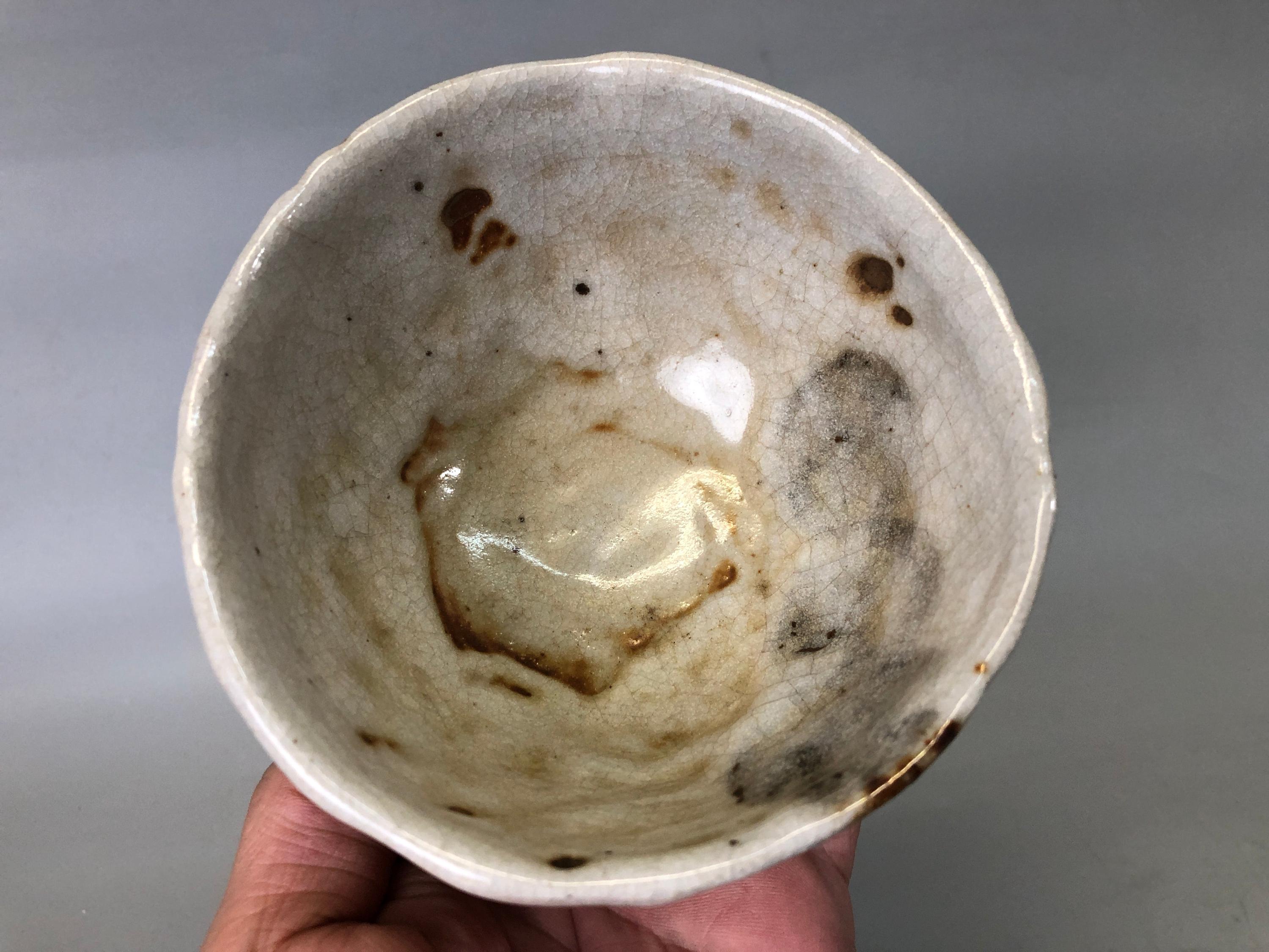 Y7465 CHAWAN Shino-ware Bowl Signed Japan Antique Tea Ceremony