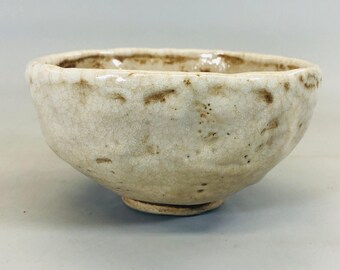 Y5477 茶碗 志野焼 銘入り箱入り 日本製 アンティーク 茶道 茶碗 陶器