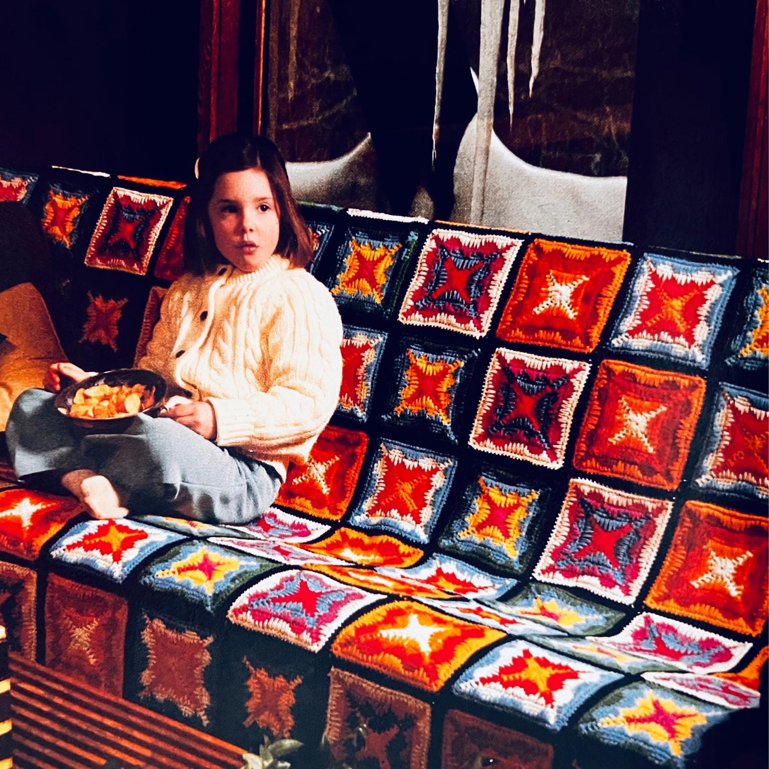 80年代のヴィンテージクロッシェアフガン柄 - 大胆なスペインタイル