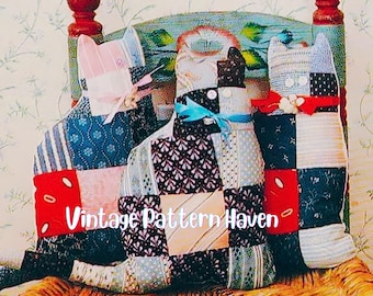 Vintage Patchwork Cat Pattern | DIY Fabric Cat Sewing Tutorial | Scrap Fabric Project | Cottagecore Home Decor | Upcycled Gift Idea