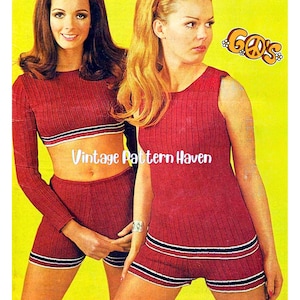 Peut inclure: Deux femmes portant des ensembles assortis en tricot côtelé rouge. L'un est un crop top à manches longues et un short, l'autre un haut sans manches et un short. Chaque ensemble a des rayures blanches et bleu marine. Le texte "Vintage Pattern Haven" et "60's".