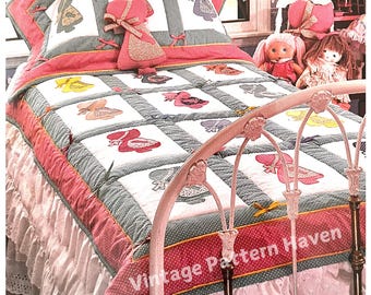 Vintage Sunbonnet Sue Quilt Pattern | Classic Appliqué Twin Quilt | Nostalgic Sewing Project | Timeless Kids’ Bedding | DIY Quilt Design