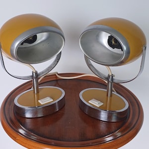 Pair of Yellow Eyeball Space Age lamps from the 70s | Vintage adjustable Eyeball wall Lamps