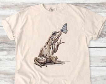 Vintage Frog Shirt with Butterfly - Quirky Frog and Toad Graphic Tee - Cute Goblincore TShirt - Oversized Comfort Colors - Cottagecore Gift