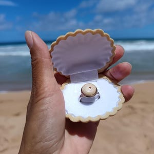Kauai white Puka Shell Adjustable Ring - Resin and Stainless Steel - Hawaiian Jewelry -Everyday Ring - handmade gift - Kauai jewelry