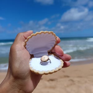 Kauai white Puka Shell Adjustable Ring - Resin and Stainless Steel - Hawaiian Jewelry -Everyday Ring - handmade gift - Kauai jewelry