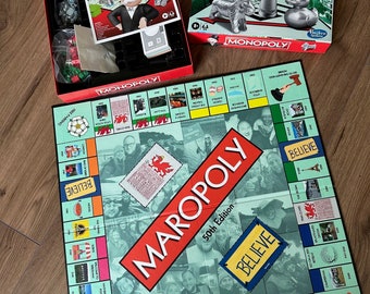 Fully customisable / personalisable Monopoly board game