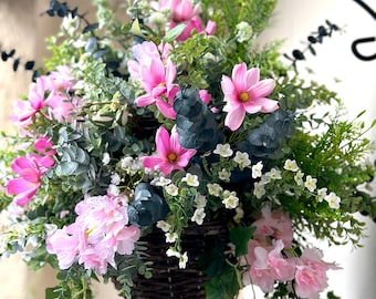 Luxuriöser künstlicher Hängekorb, frühlingshaftes Blumendekor, großer Hängekorb für den Außenbereich, von Frau Hinch inspirierte Kunstblumen, wunderschönes Blattwerk