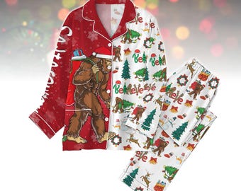 Santasquatch Weihnachtspyjamas, Sasquatch Passende Familie Pjs, Lustige Bigfüße Nachtwäsche, Feiertags Cryptid Pyjamas Set, Weihnachtsmann Geschenkidee