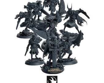 Cathedral Huntsmen - Set 2 - Lot of 8 miniatures - 28mm and 32mm - Grey resin miniatures, unpainted