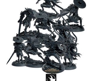 Cathedral Huntsmen - Set 1 - Lot of 9 miniatures - 28mm and 32mm - Grey resin miniatures, unpainted