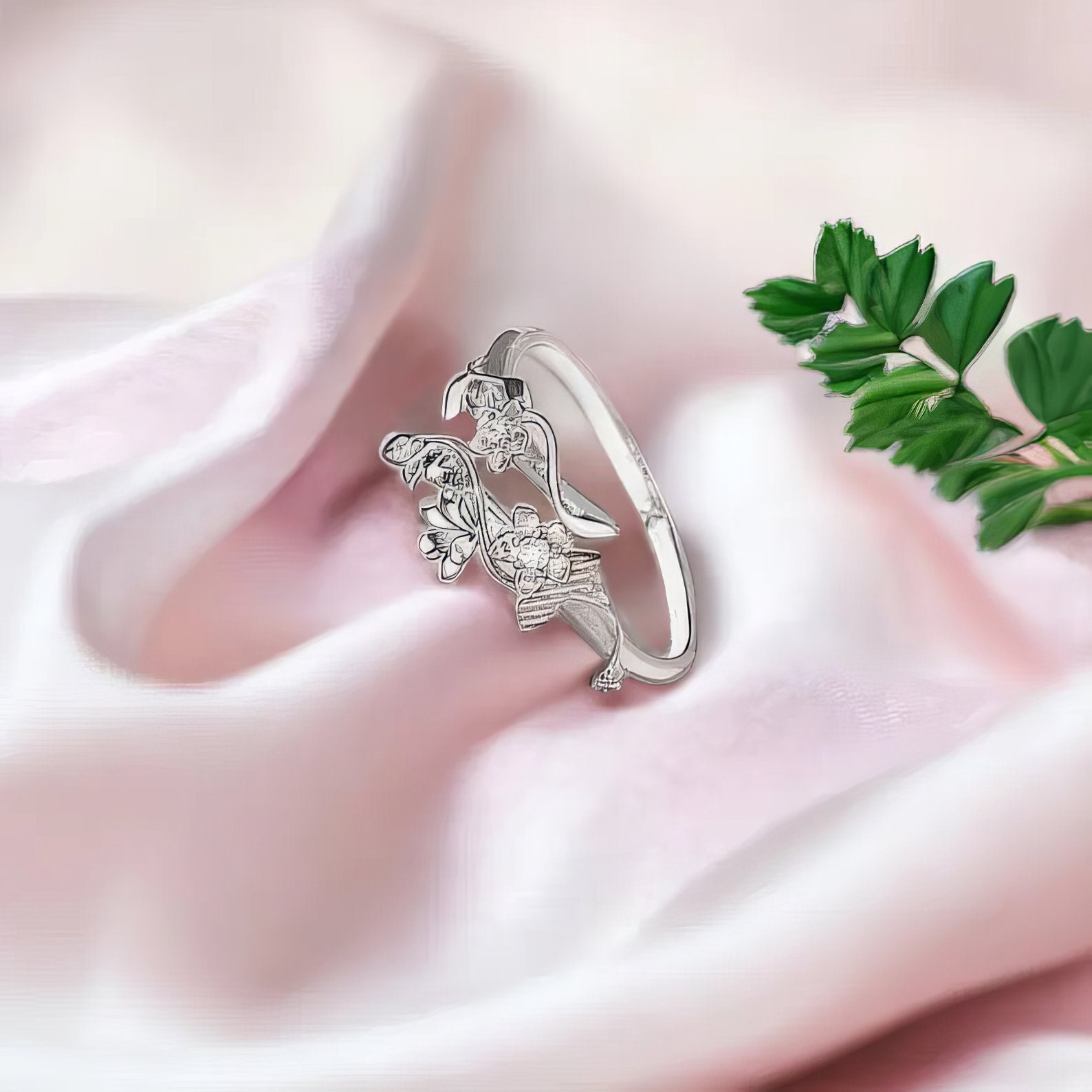 Divine Anime-inspired Rings: Tian Guan Ci Fu, Hua Cheng, Xie Lian ...