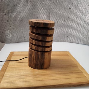 Table lamp