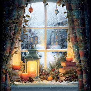 Peut inclure: Scène hivernale chaleureuse à travers une fenêtre. Une lanterne verte allumée et des bougies créent une ambiance lumineuse. Dehors, la neige tombe sur des maisons et des arbres. Des ornements et des livres décorent le rebord de la fenêtre.