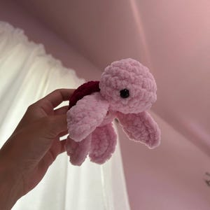 Crocheted turtle