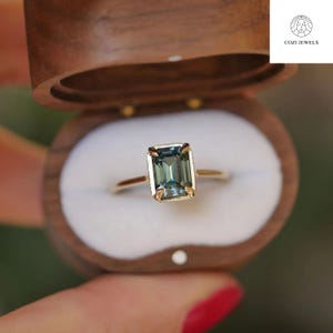 Green Sapphire Ring | Delicate Vintage Emerald Engagement Ring | 925 Sterling Silver | Women&#39;s Solitaire Stacking Ring | Gift for Her