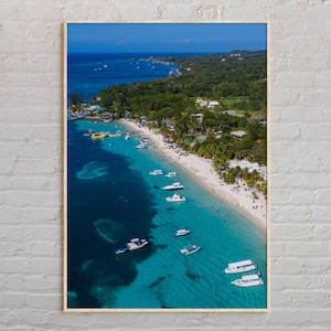 Real Photo, Honduras Print, Honduras Wall Art, Honduras Poster, Honduras Photo, Honduras Poster Print, Honduras Wall Decor