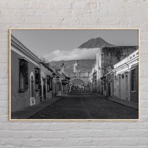 Impresión en blanco y negro de Antigua Guatemala, arte mural de Antigua Guatemala, póster de Antigua Guatemala, foto de Antigua Guatemala, póster de Guatemala