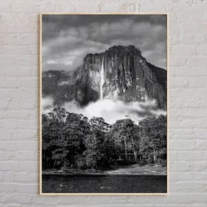 Black and White, Venezuela Print, Venezuela Wall Art, Venezuela Poster, Venezuela Photo, Venezuela Poster Print, Venezuela Wall Decor