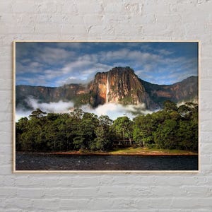 Real Photo, Venezuela Print, Venezuela Wall Art, Venezuela Poster, Venezuela Photo, Venezuela Poster Print, Venezuela Wall Decor