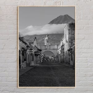 Black and White, Antigua Guatemala Print, Antigua Guatemala Wall Art, Antigua Guatemala Poster, Antigua Guatemala Photo, Guatemala Poster
