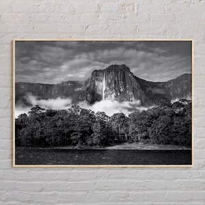 Black and White, Venezuela Print, Venezuela Wall Art, Venezuela Poster, Venezuela Photo, Venezuela Poster Print, Venezuela Wall Decor