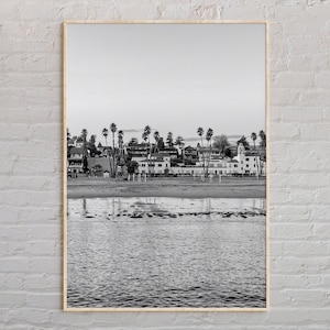 Black and White, Santa Cruz Print, Santa Cruz Wall Art, Santa Cruz Poster, Santa Cruz Photo, Santa Cruz Poster Print, California, USA